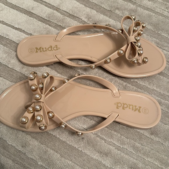 Casual beige flip flop - Picture 3 of 3